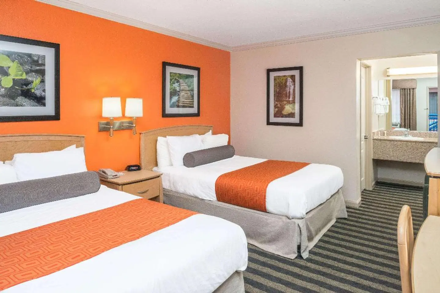 Howard Johnson-Golden Gate ROOM_EXAMPLE