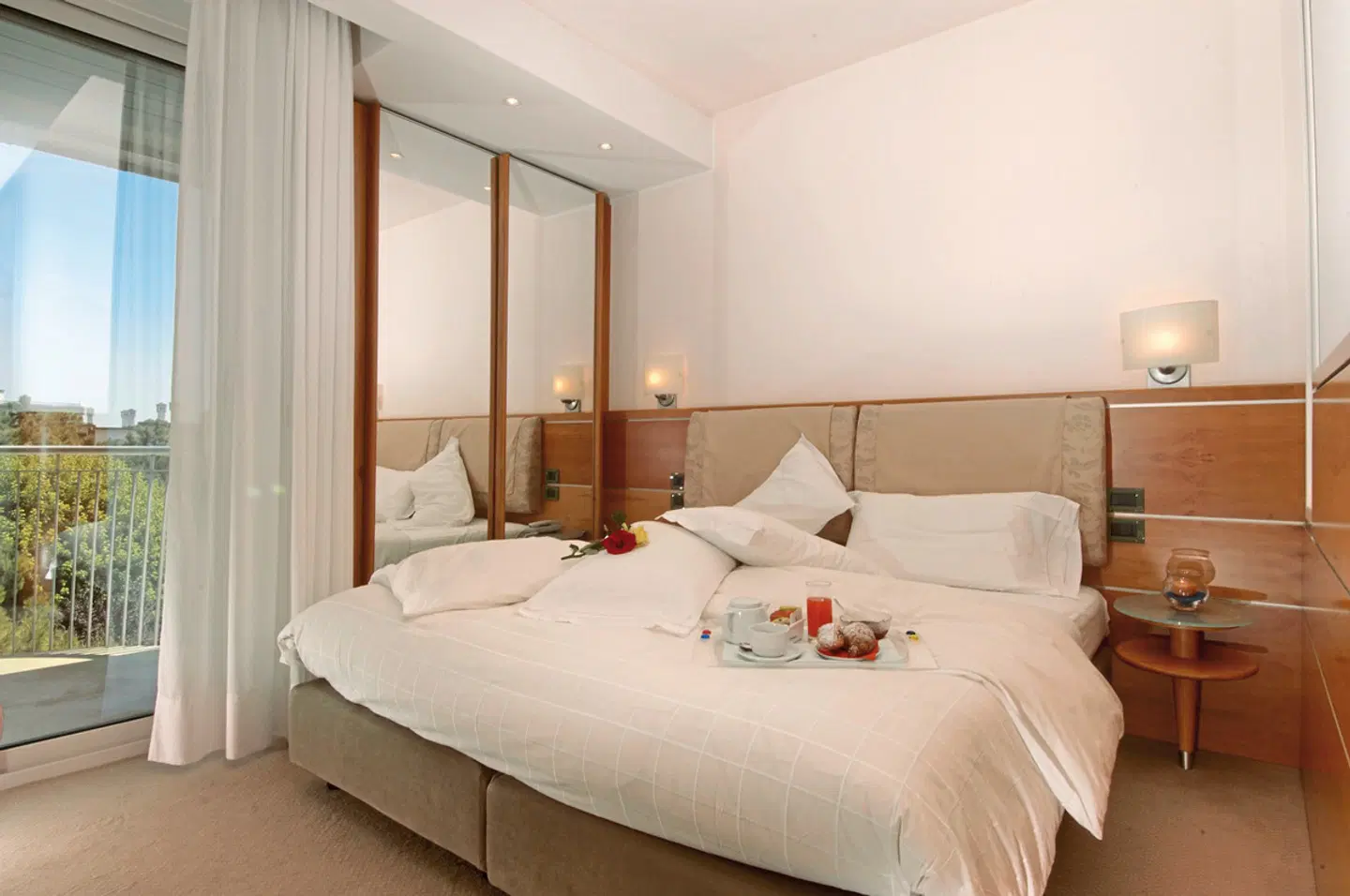 Park Hotel ROOM_EXAMPLE