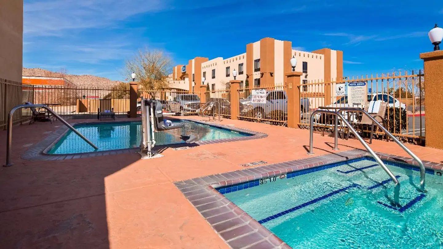 Best Western Joshua Tree Hotel & Suites OUTDOOR_POOL