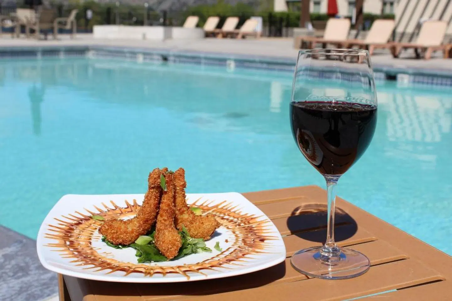 Walnut Beach Resort OUTDOOR_POOL