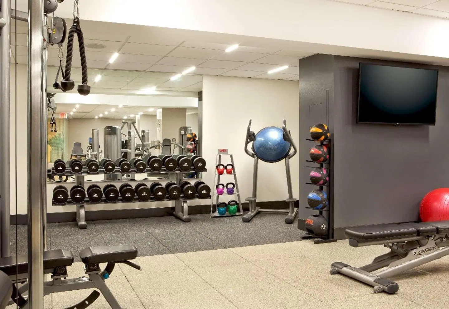 Hilton Boston Downtown/Faneuil Hall SPORTS_AND_LEISURE