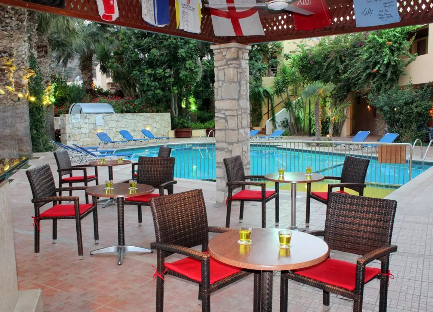 Latania Apartments Terrasse