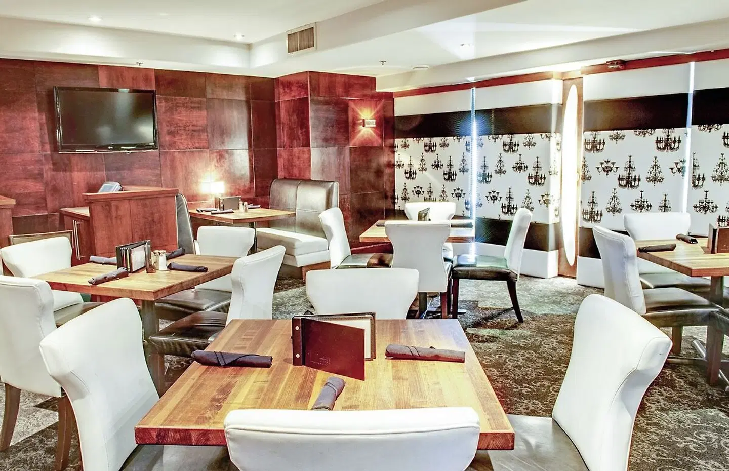 Sandman Signature Vancouver Downtown Hotel Restaurant