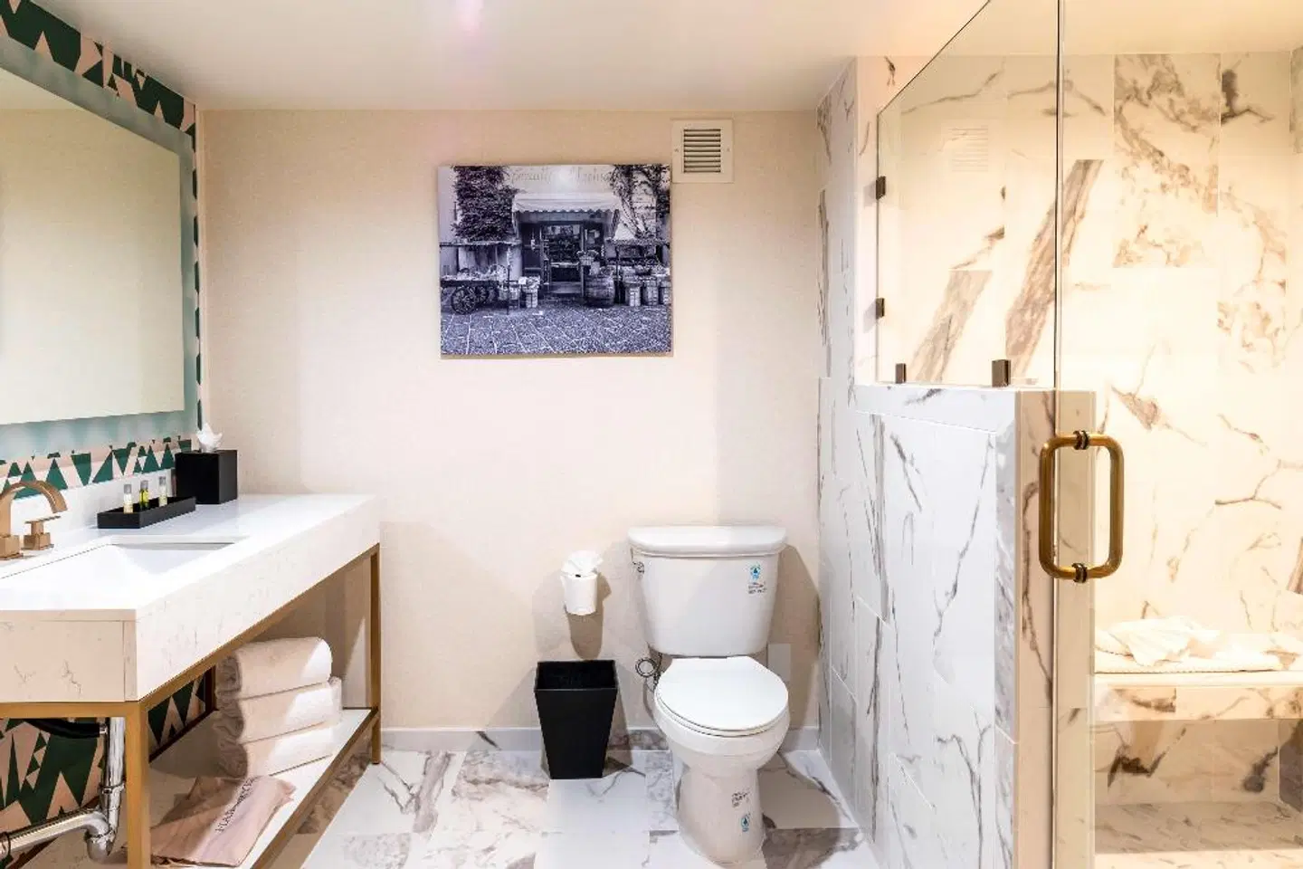 DoubleTree by Hilton San Diego Downtown Badezimmer