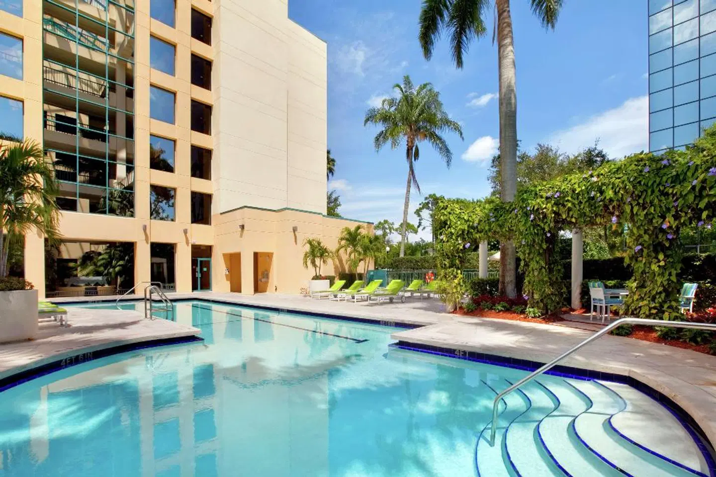 Hilton Boca Raton Suites OUTDOOR_POOL
