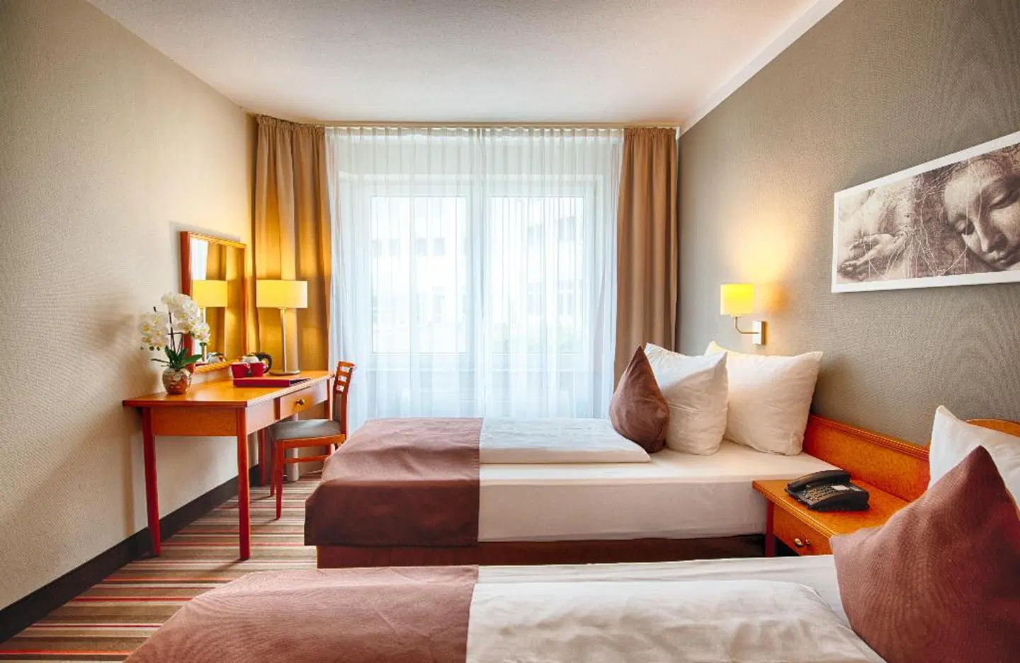 Leonardo Hotel Hamburg Airport ROOM_EXAMPLE