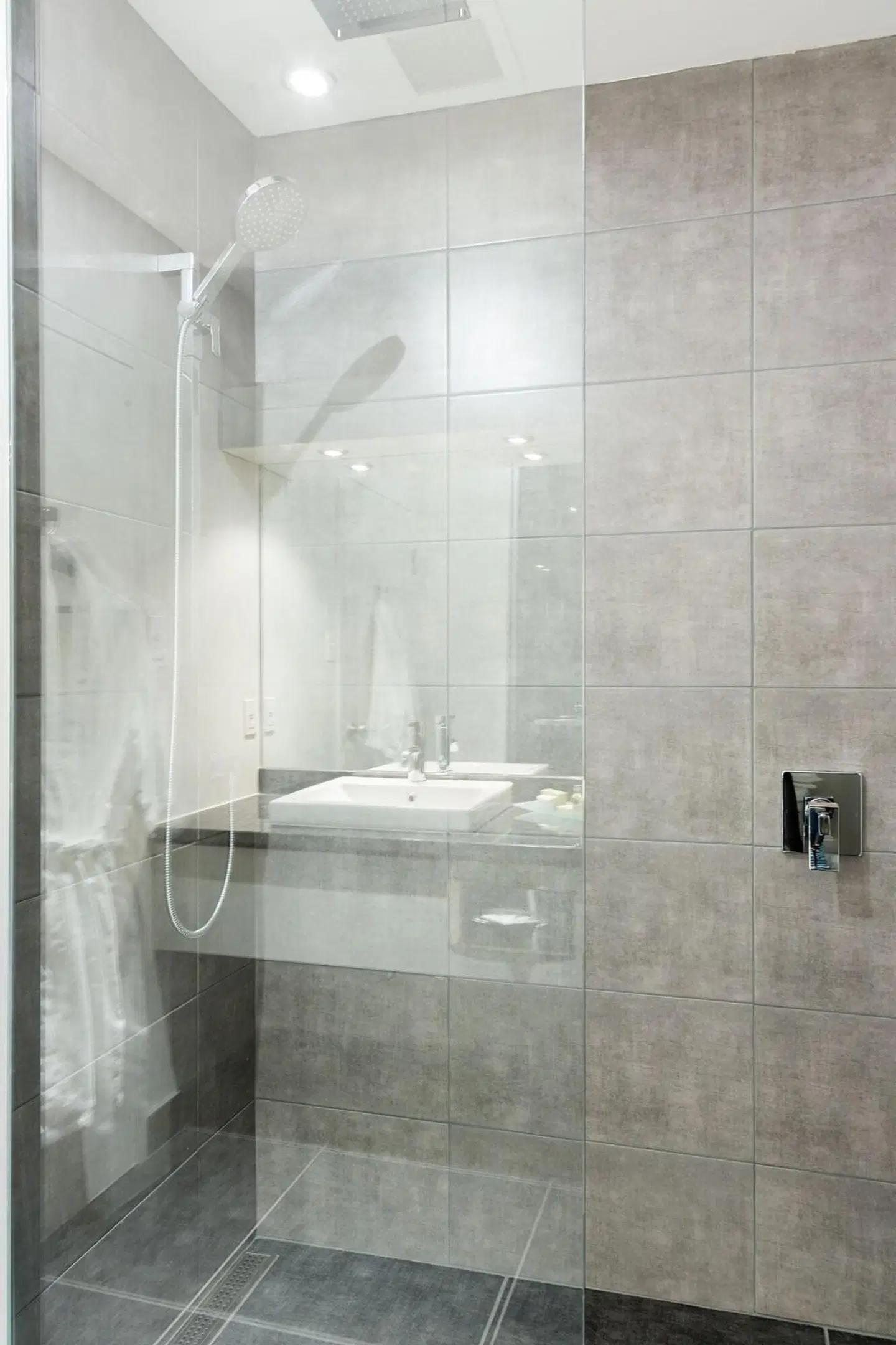 Universel Badezimmer