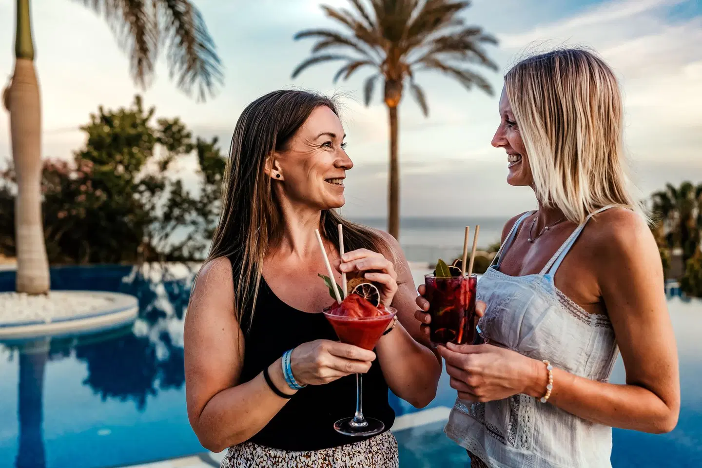 Playitas Villas PEOPLE