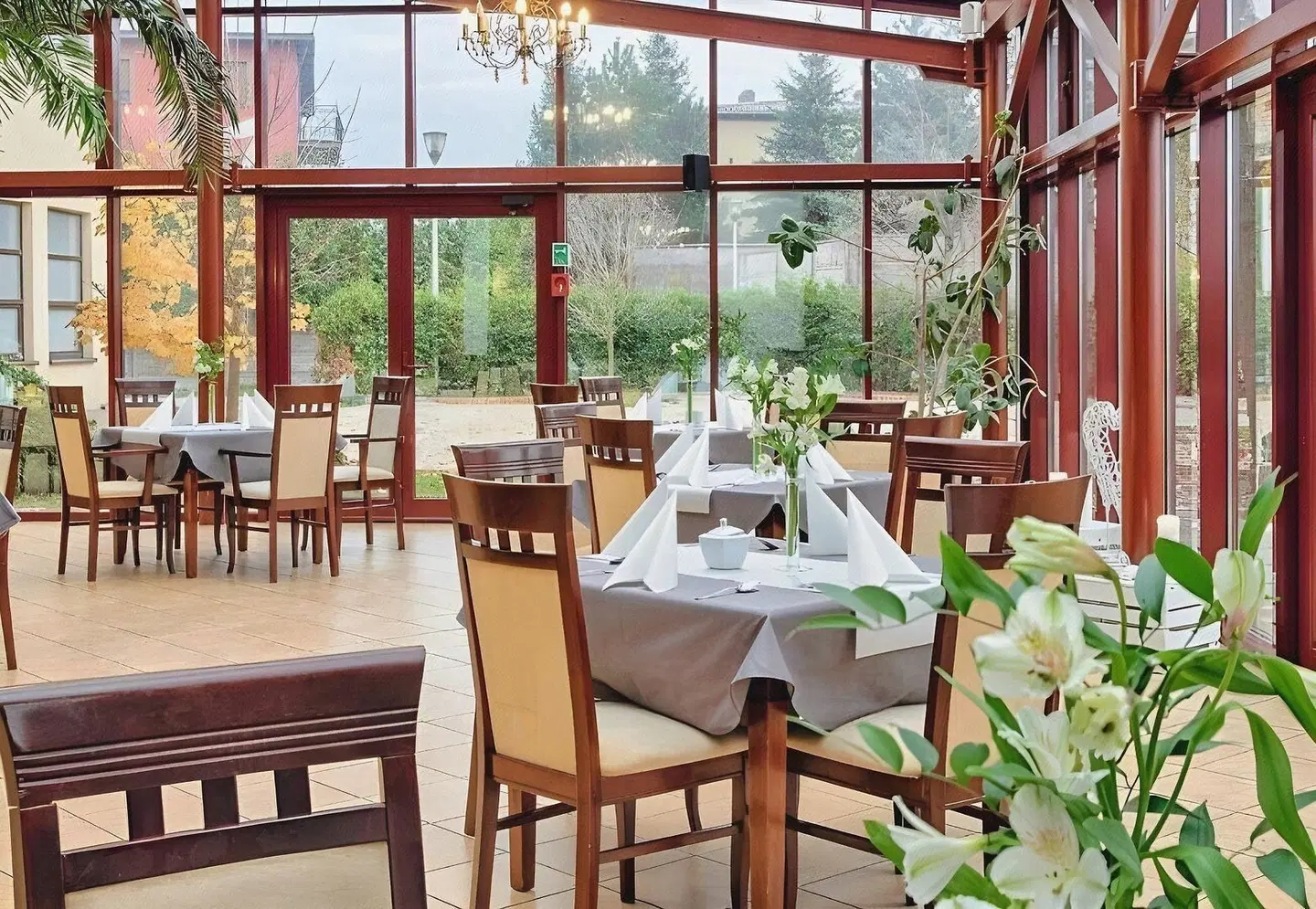 Hotel Grand Royal Restaurant