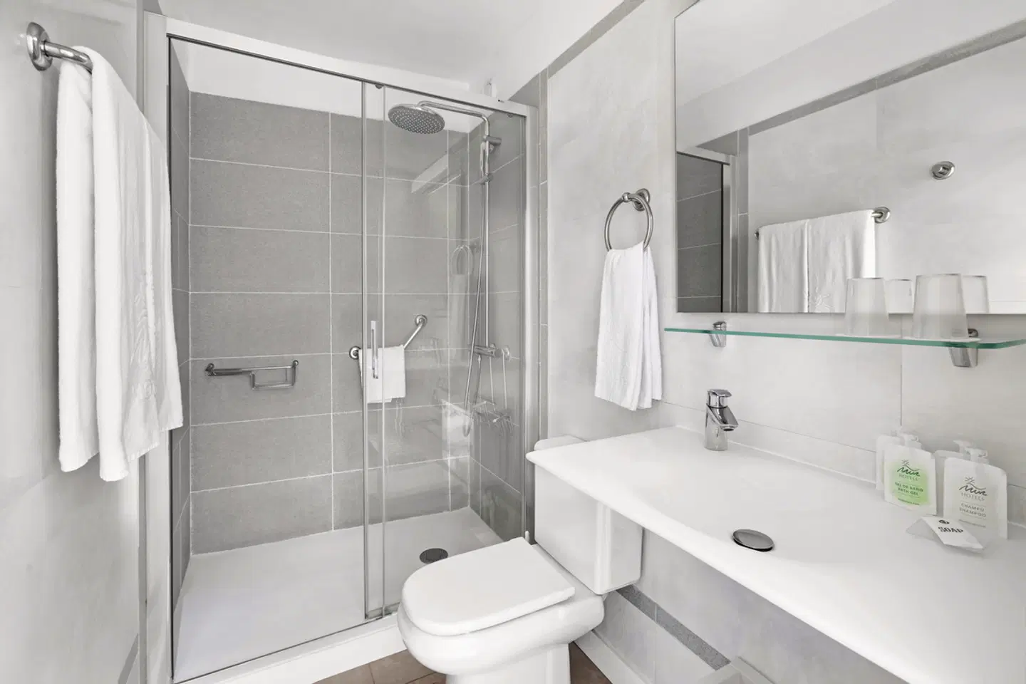 MUR Aparthotel Buenos Aires Badezimmer