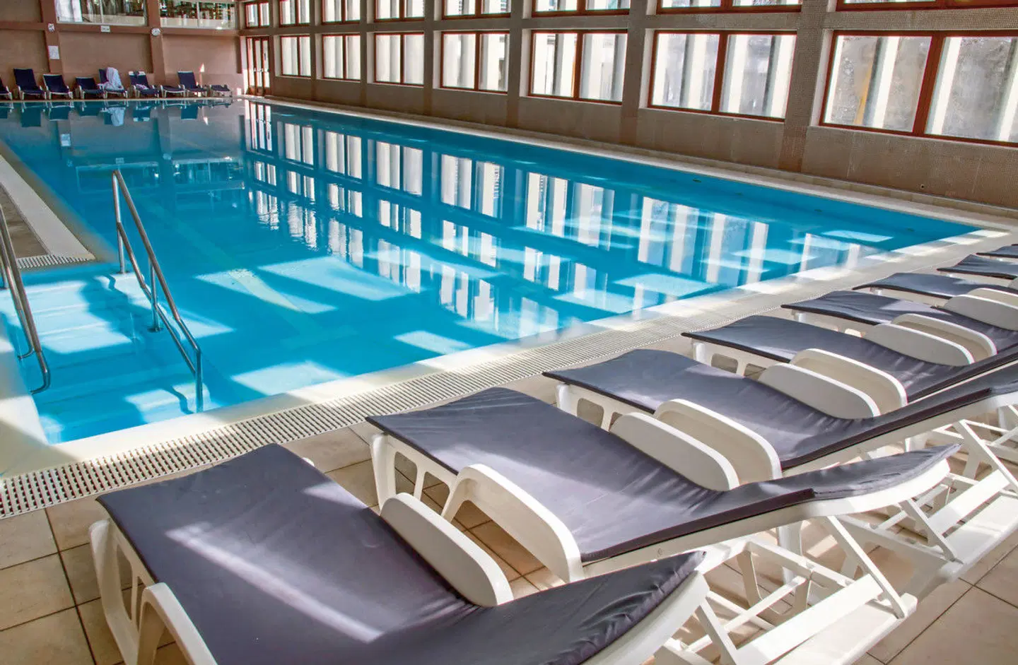 Hunguest Hotel Bál Resort Hallenbad