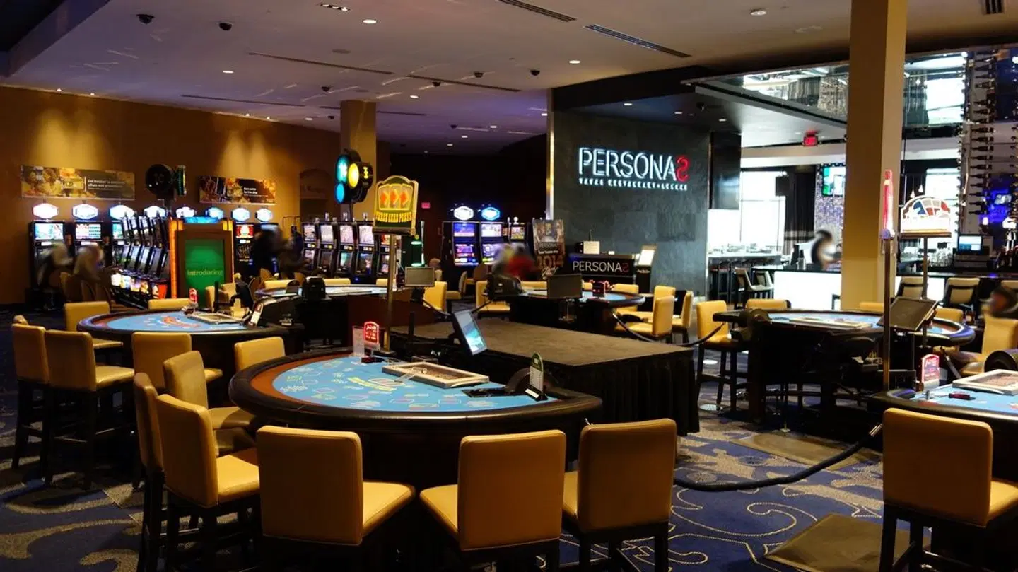 Delta Hotels by Marriott Burnaby Conference Centre Bar