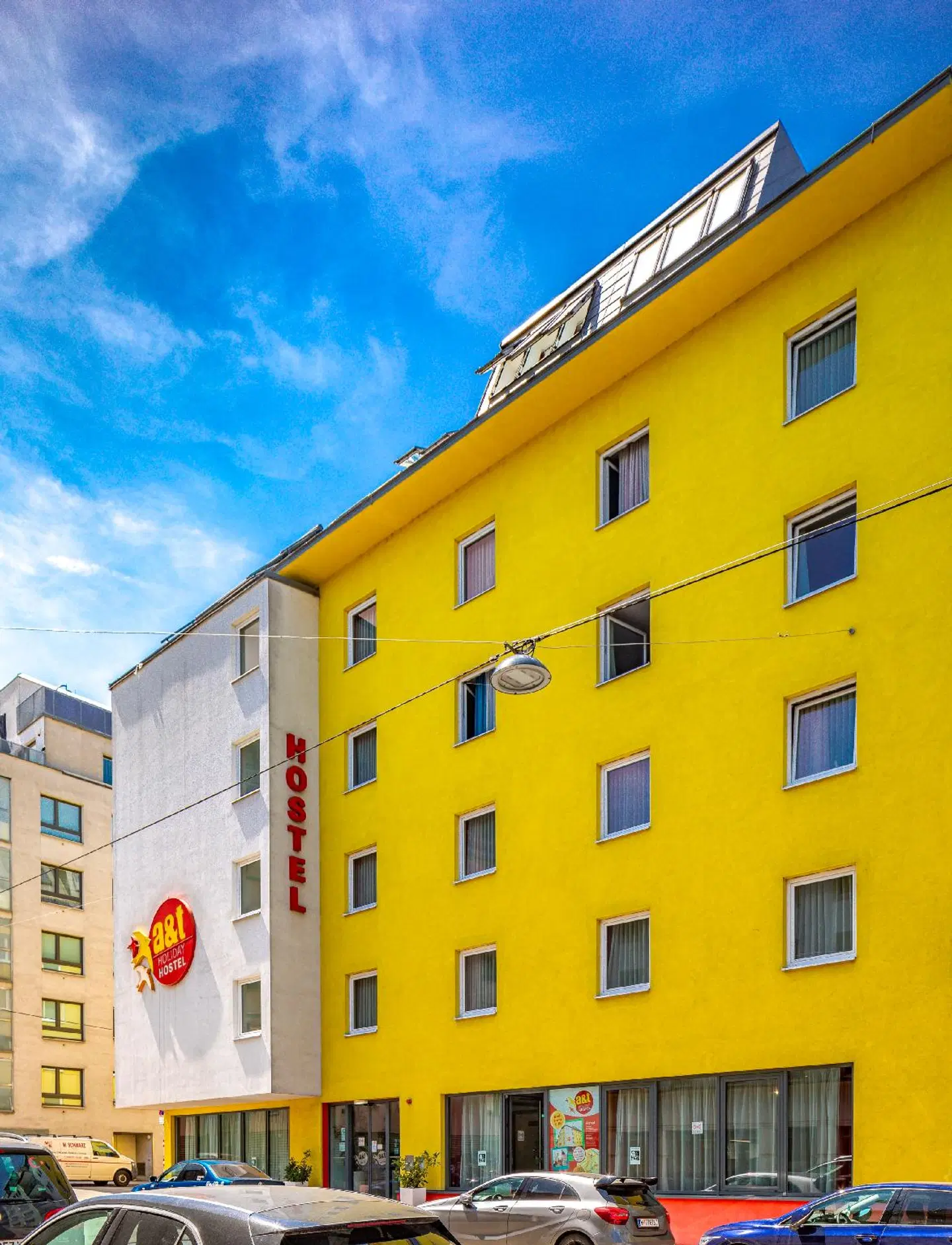 a&t Holiday Hostel Wien EXTERIOR
