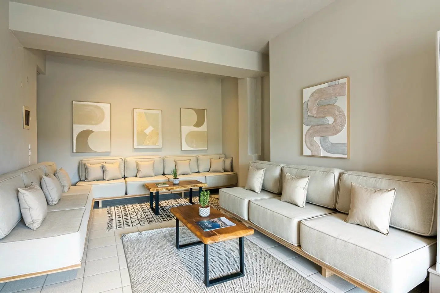 Petra Nera Hotel Skiathos, member of Philian Hotels & Resorts LOUNGE_LOBBY