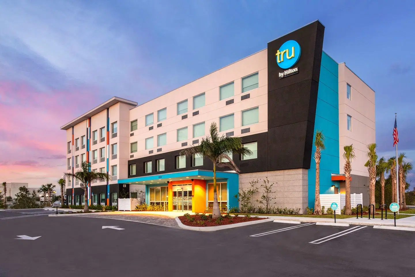 Tru by Hilton Port St. Lucie, FL EXTERIOR