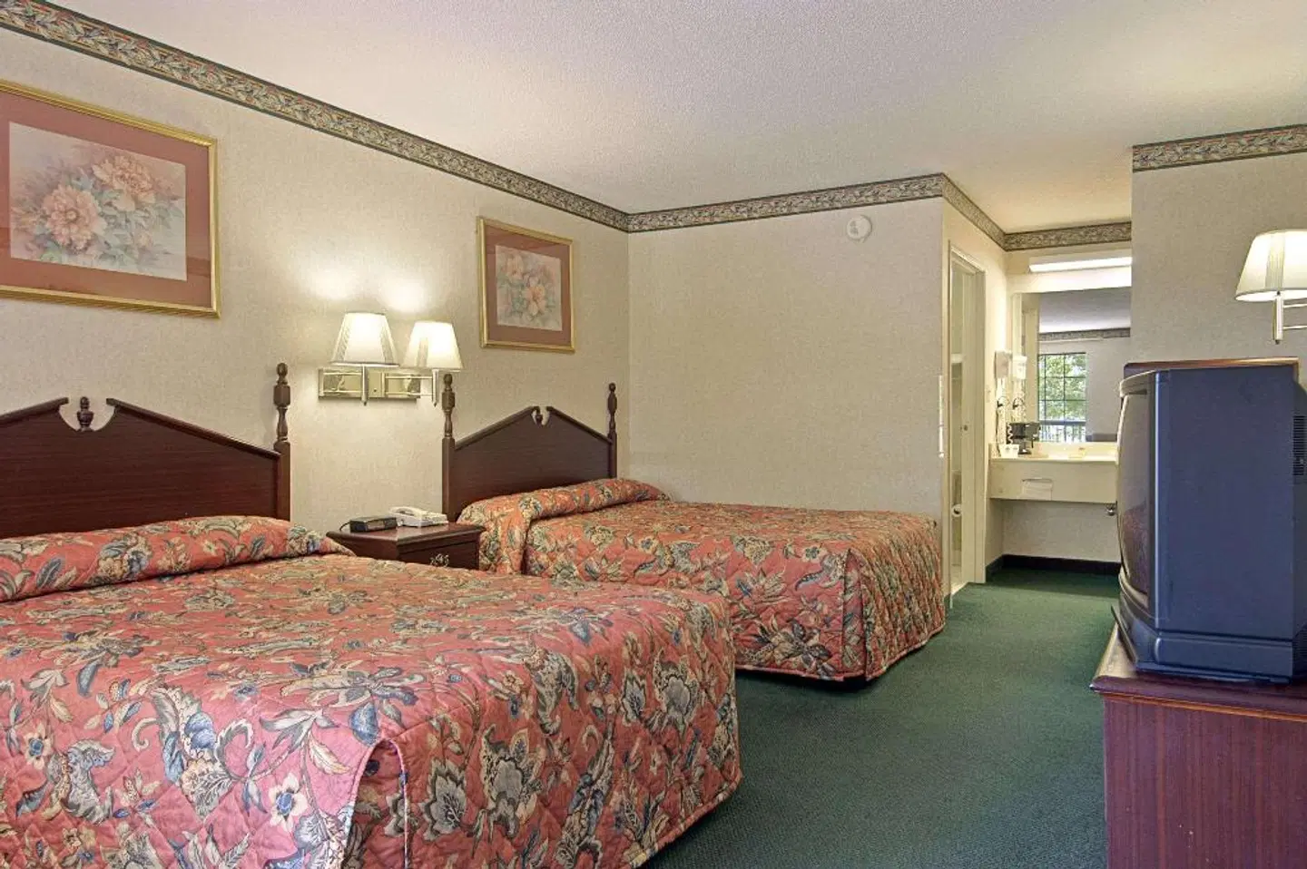 Days Inn & Suites by Wyndham Fort Valley ROOM_EXAMPLE