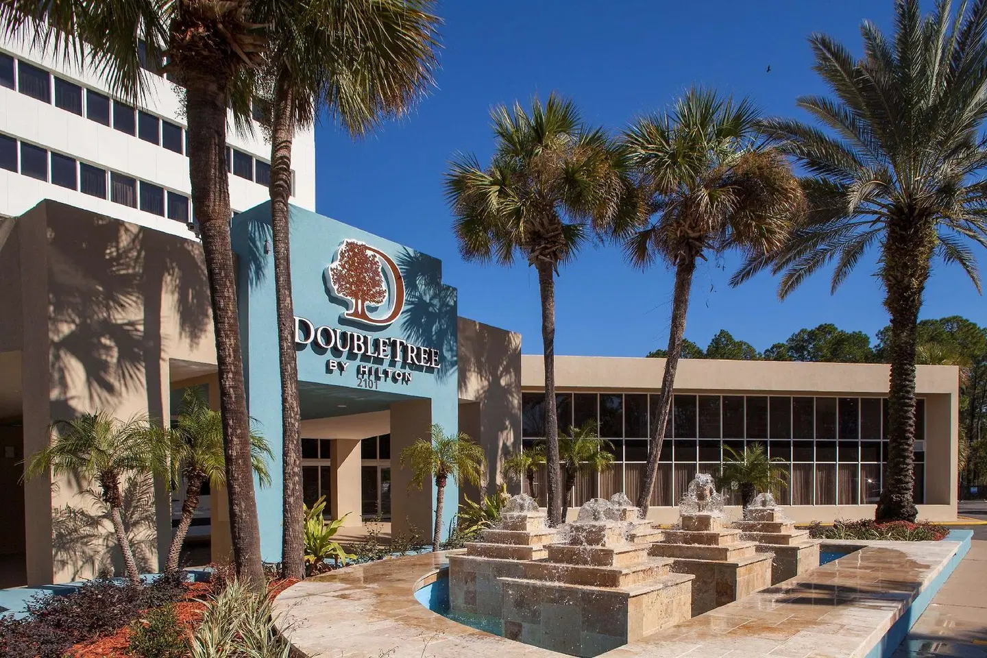 DoubleTree by Hilton Hotel Jacksonville Airport EXTERIOR