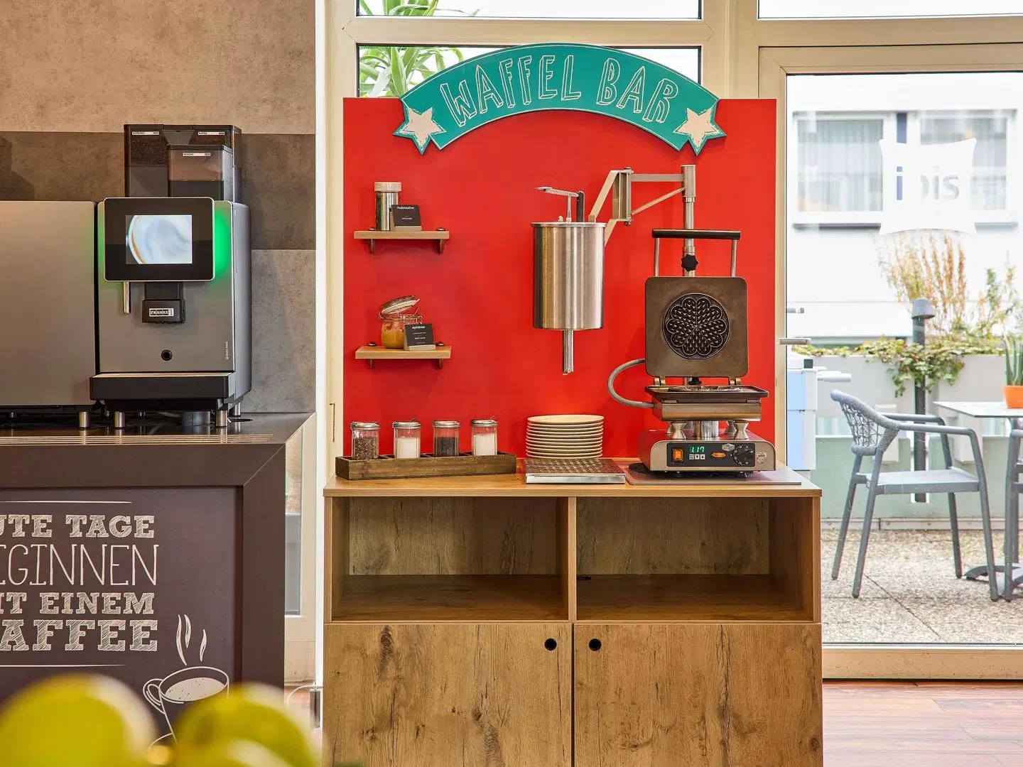 ibis Duesseldorf Hauptbahnhof Hotel MODEL_IMPRESSION