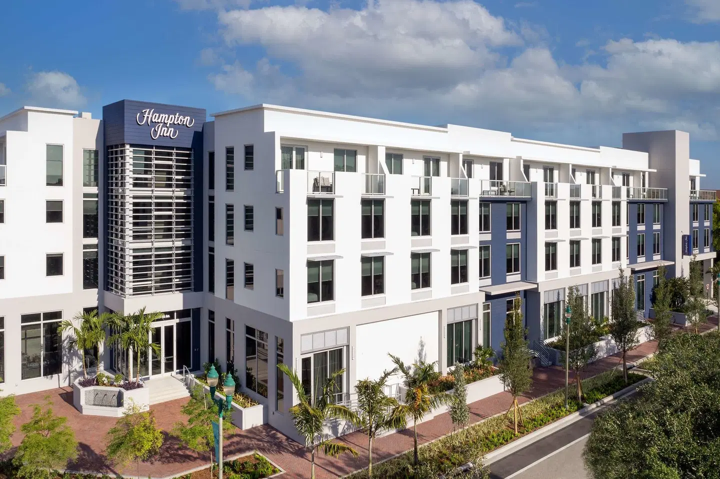 Hampton Inn Delray Beach EXTERIOR