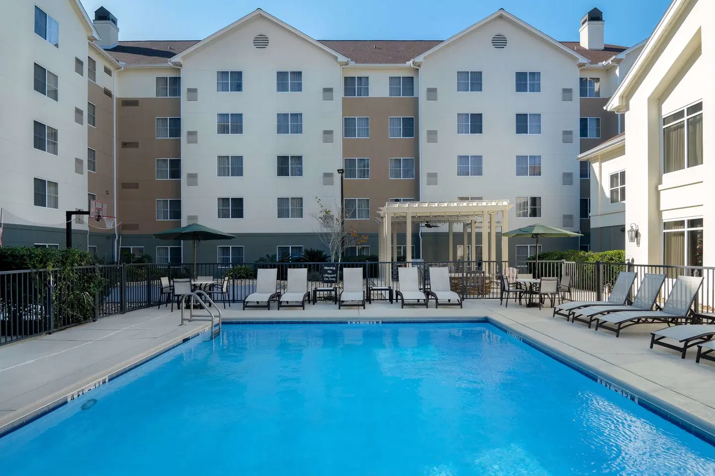 Homewood Suites by Hilton Tallahassee OUTDOOR_POOL