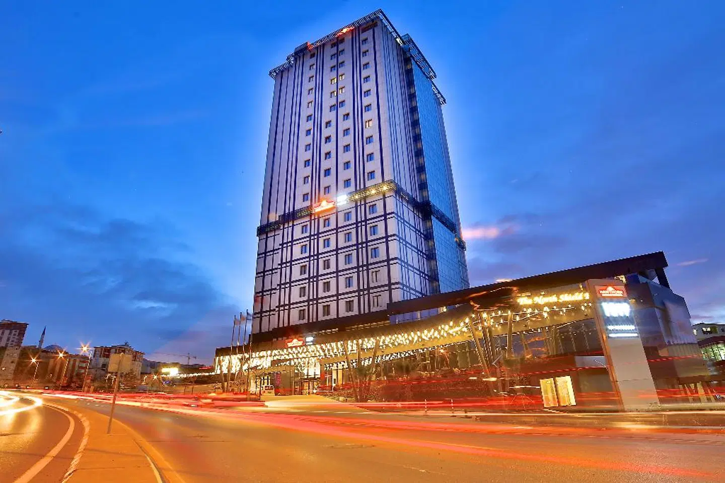 TRYP by Wyndham Istanbul Basin Ekspres EXTERIOR