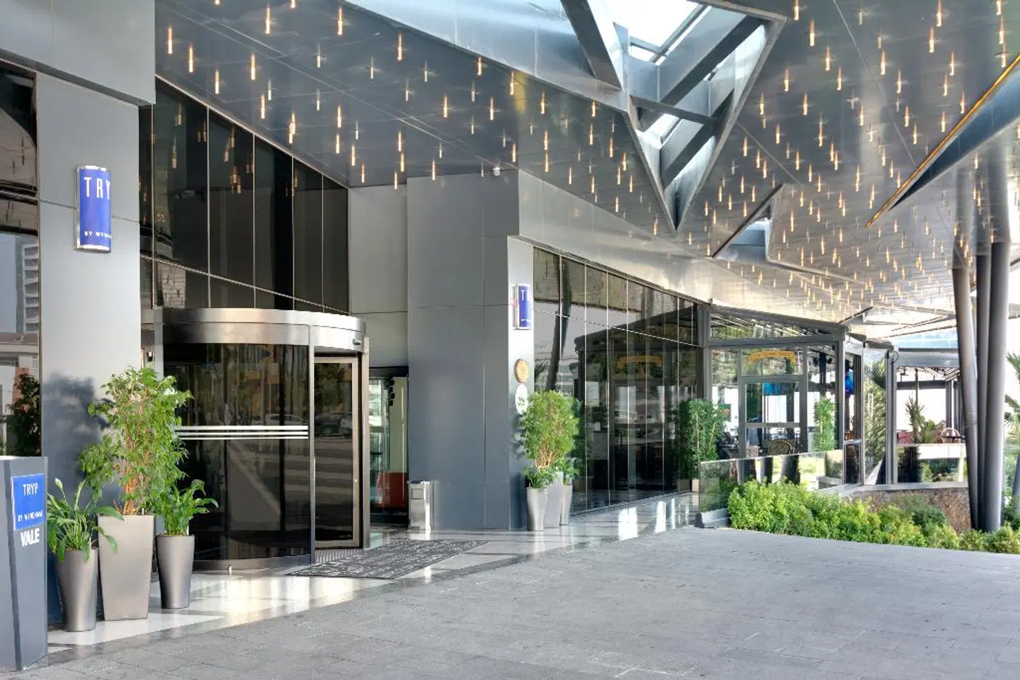TRYP by Wyndham Istanbul Basin Ekspres EXTERIOR