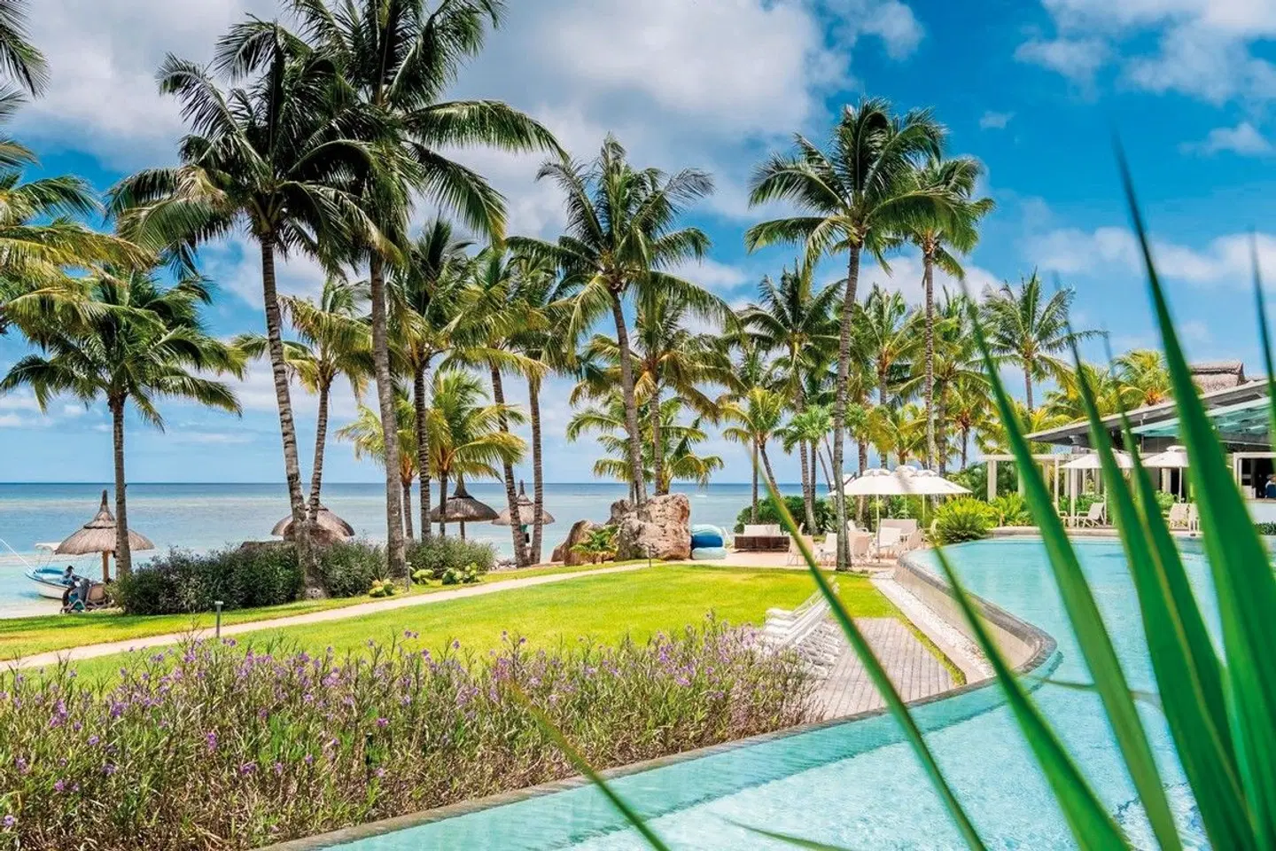 Victoria for 2 Beachcomber Resort & Spa Garten