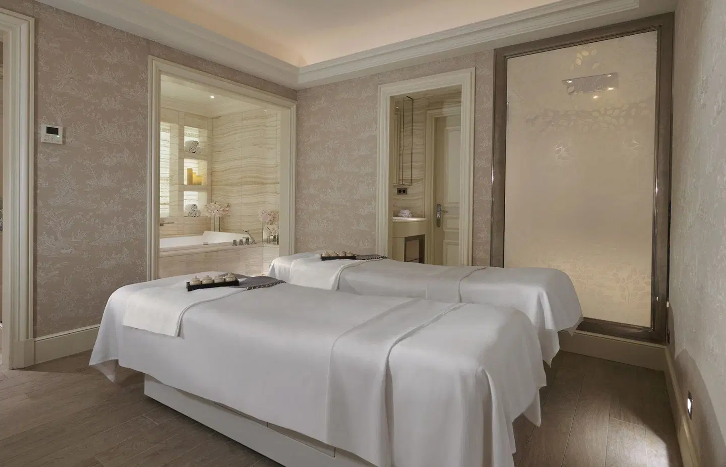 Four Seasons Hotel George V Paris ROOM_EXAMPLE