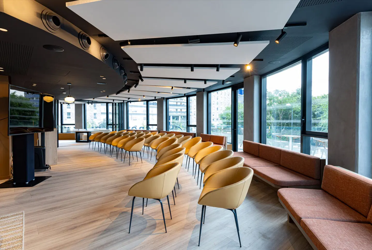 Crowne Plaza Marseille Le Dome by IHG Restaurant