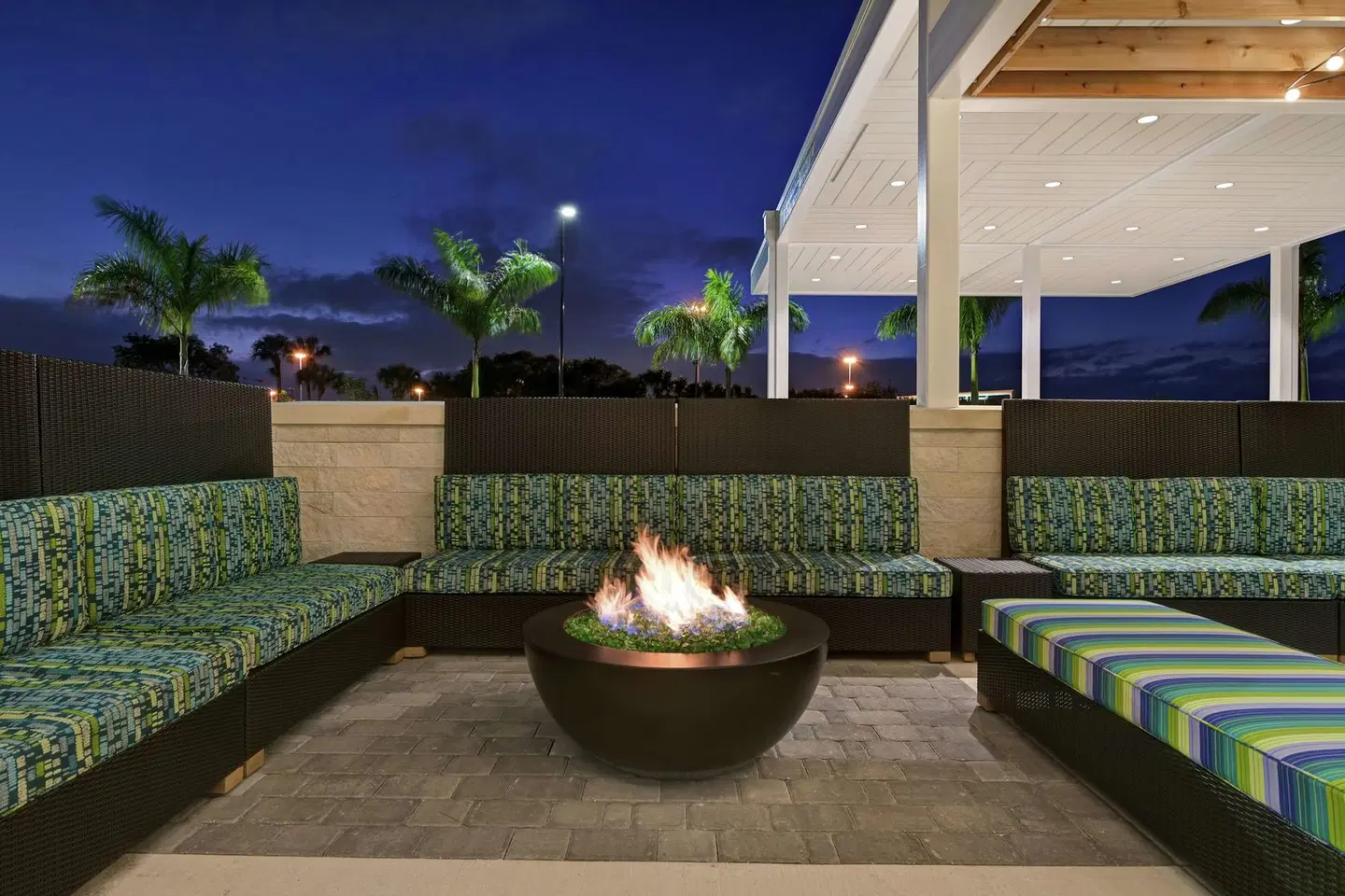 Home2 Suites by Hilton West Palm Beach Airport Terrasse