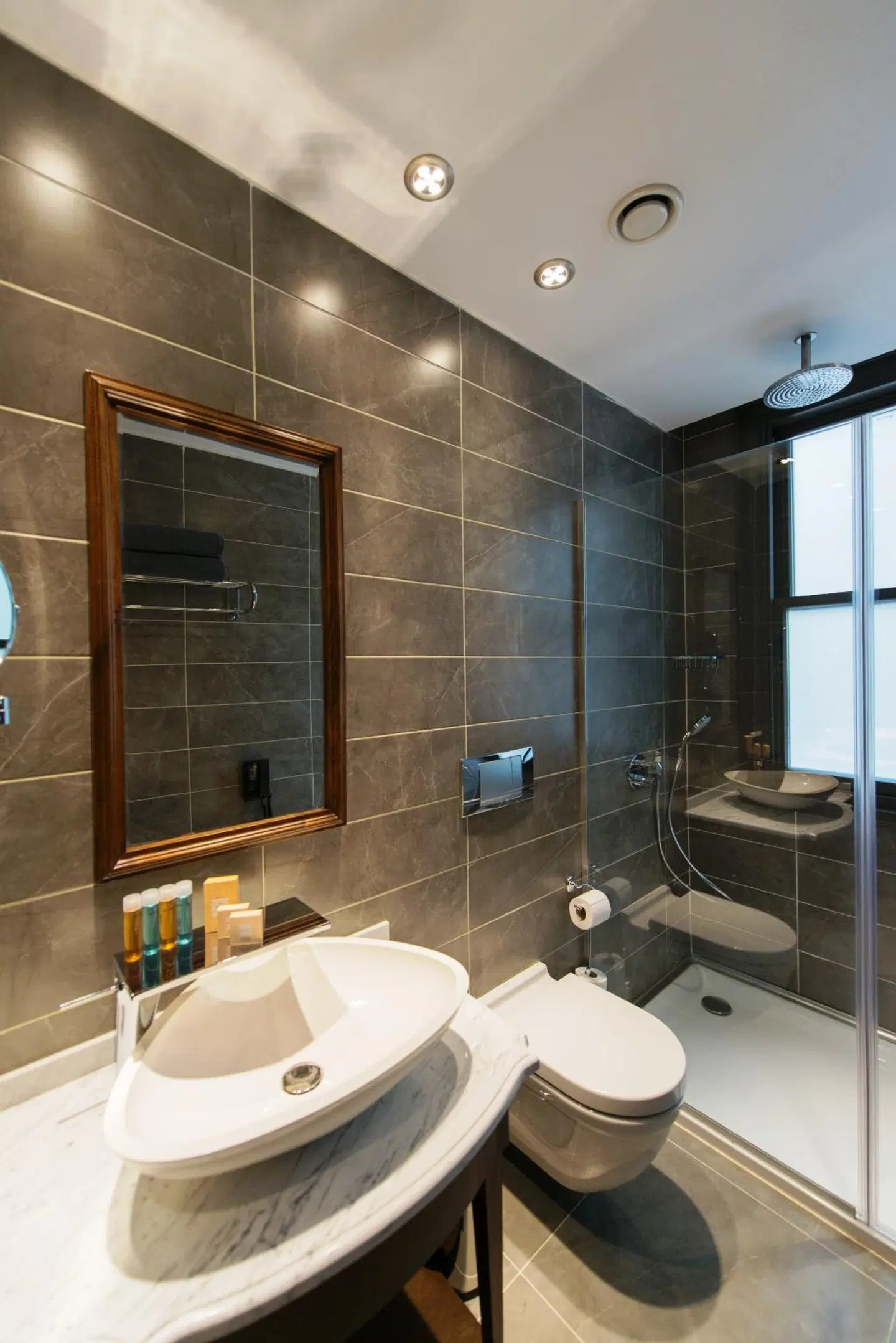 Adelmar Hotel Istenbul Badezimmer