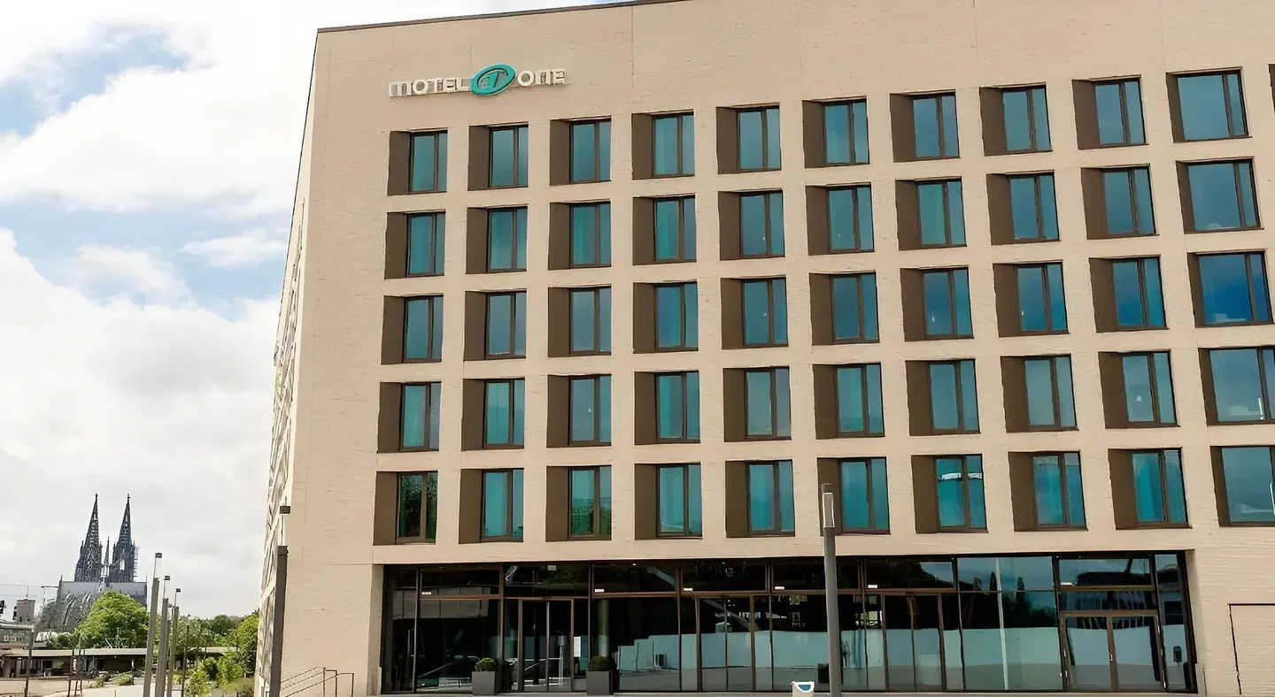 Motel One Köln-Messe EXTERIOR