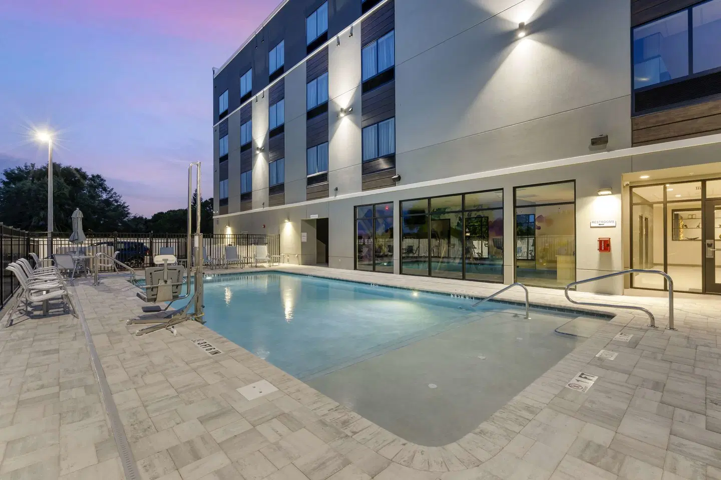 Best Western Plus Winter Haven Inn & Suites  OUTDOOR_POOL