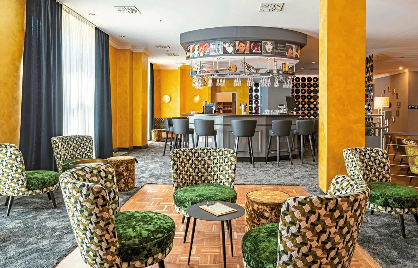 mightyTwice Hotel Dresden Bar