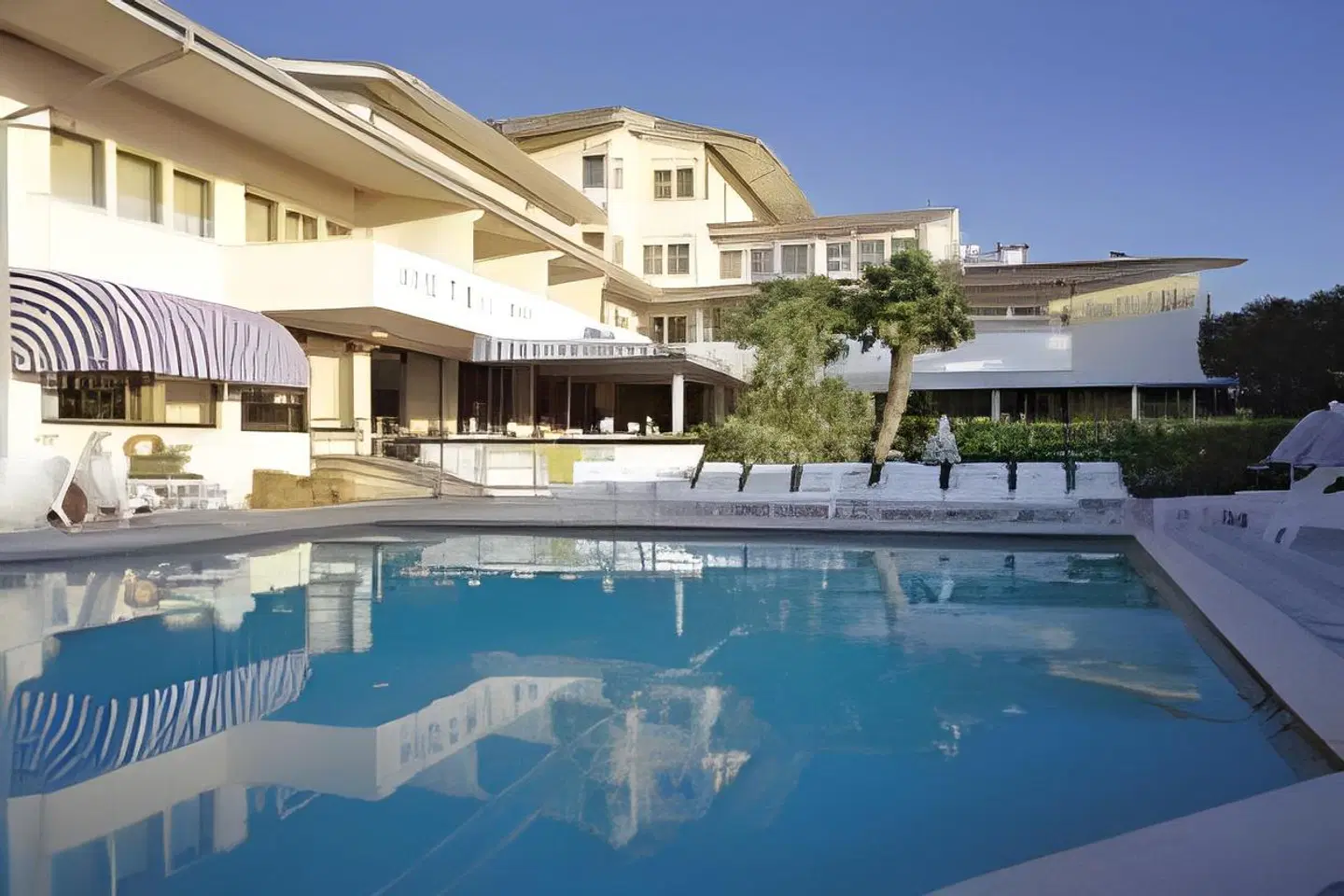 Nettuno OUTDOOR_POOL