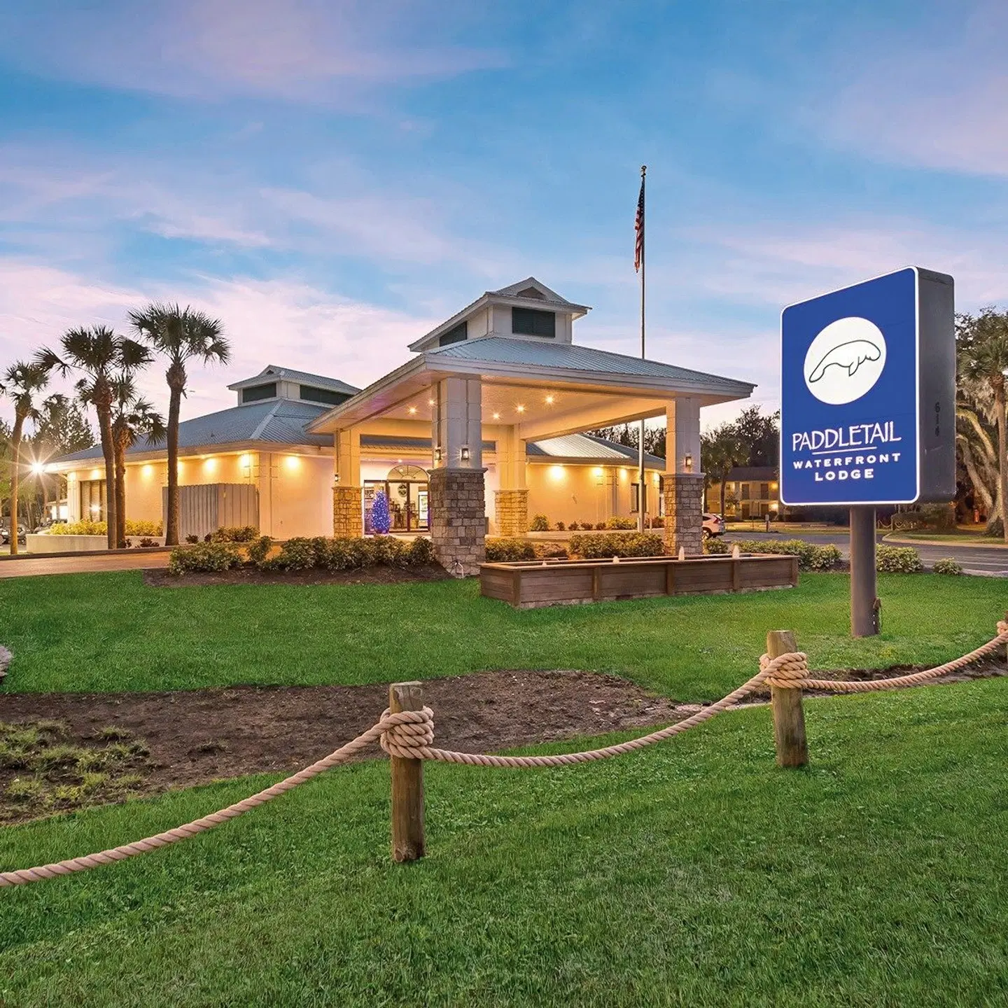 Paddletail Waterfront Lodge Garten