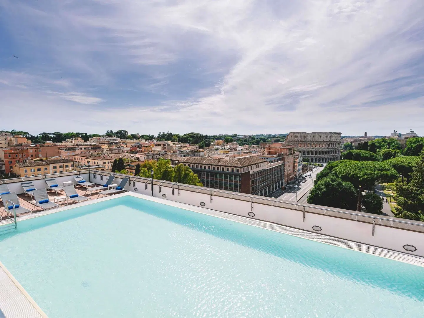 Mercure Rome Colosseum Centre OUTDOOR_POOL