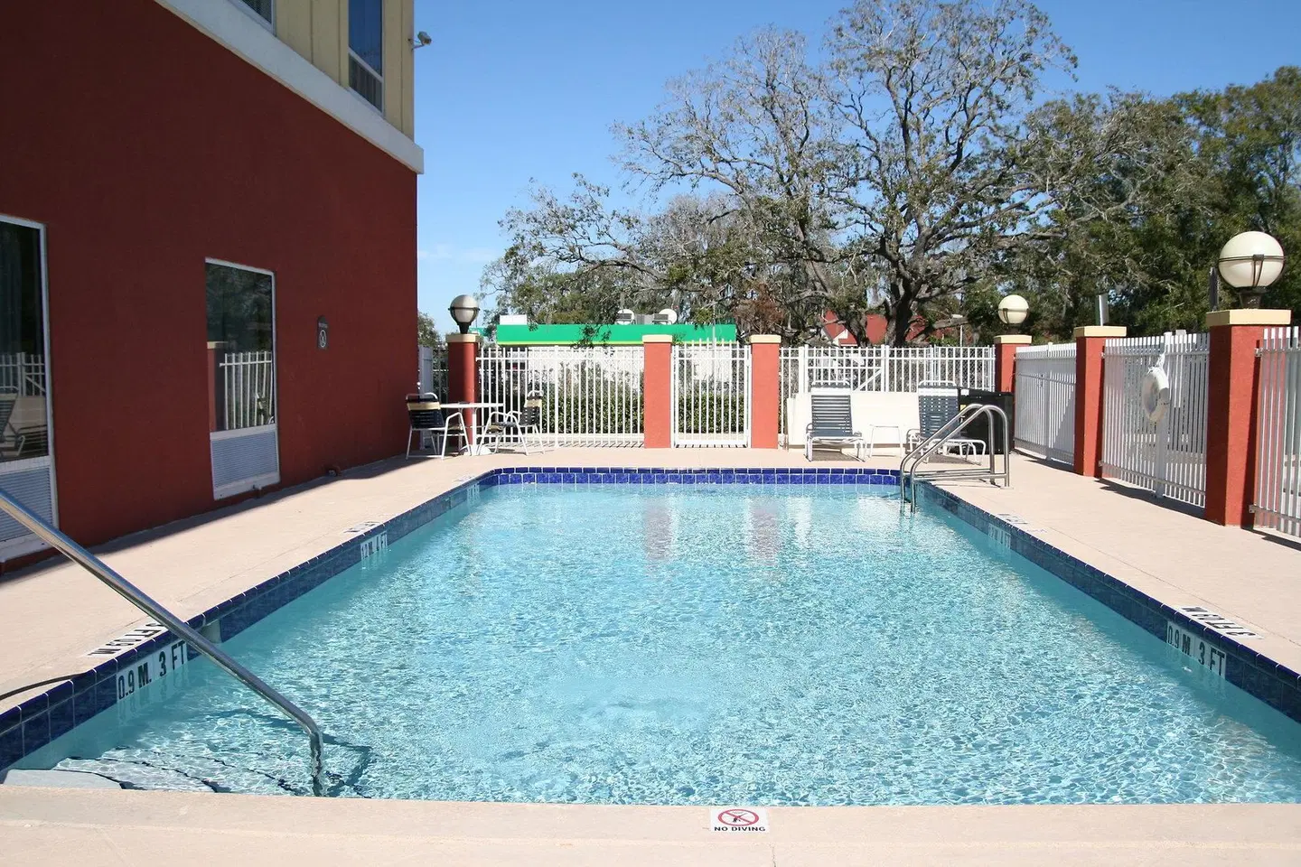 Holiday Inn Express & Suites Tampa-Fairgrounds-Casino by IHG OUTDOOR_POOL