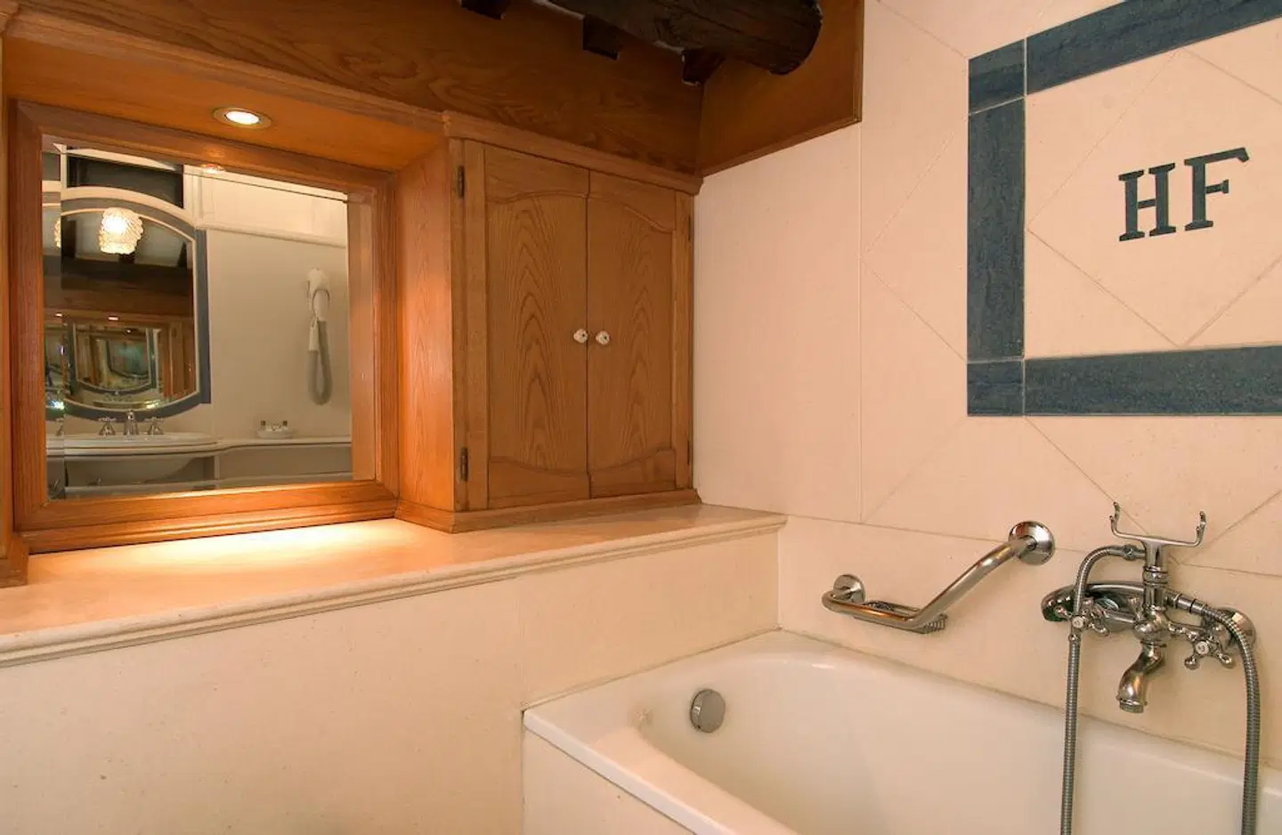 Fontana Hotel Rome Badezimmer