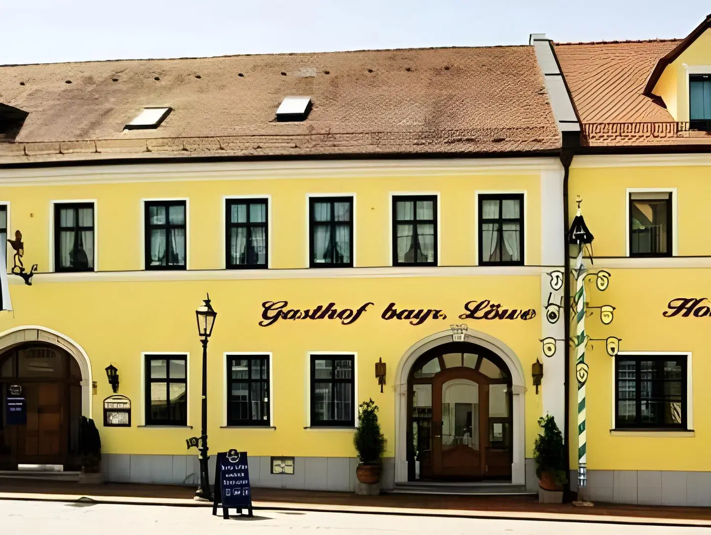 Bayerischer Löwe EXTERIOR