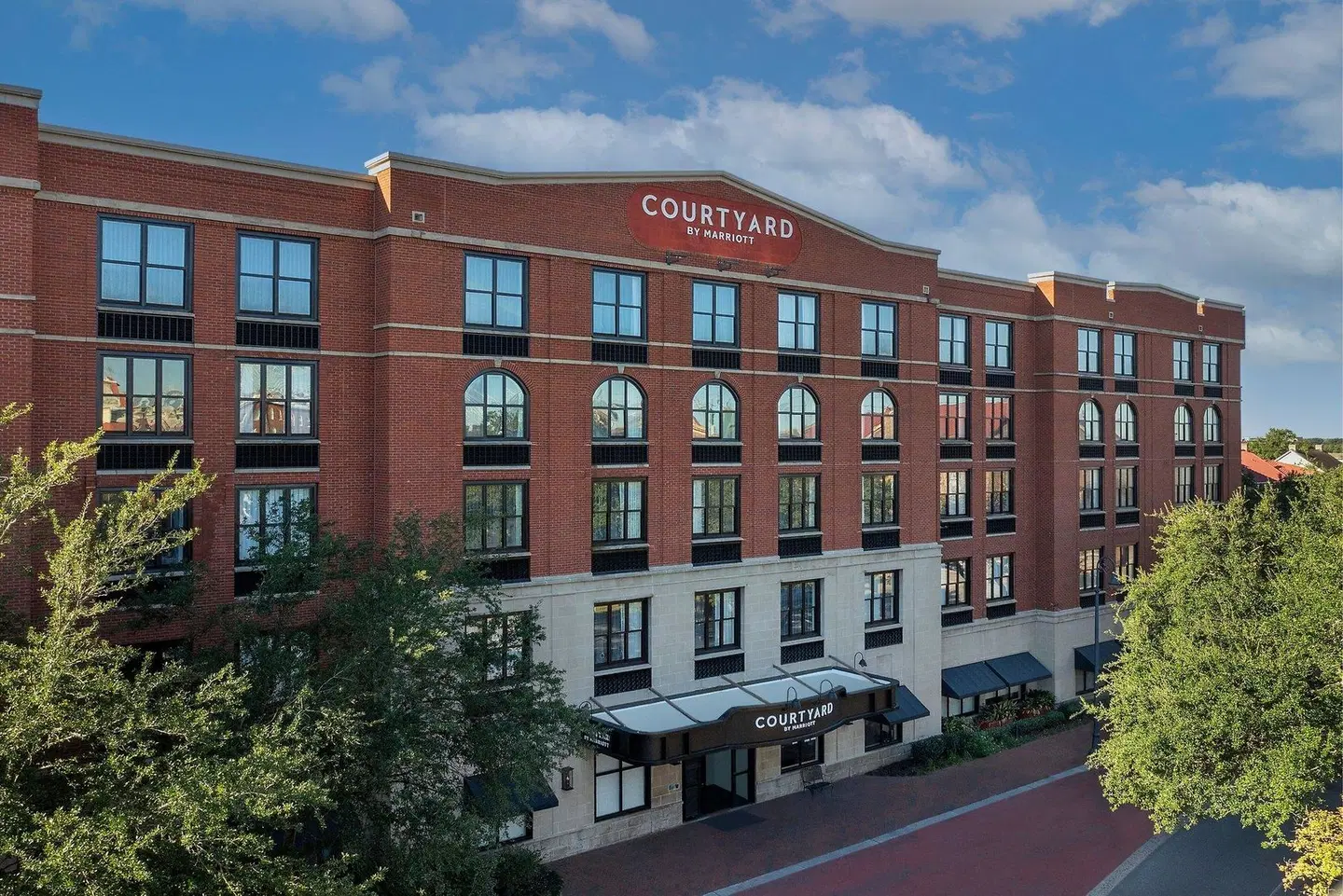 Courtyard by Marriott Savannah Downtown/Historic District EXTERIOR