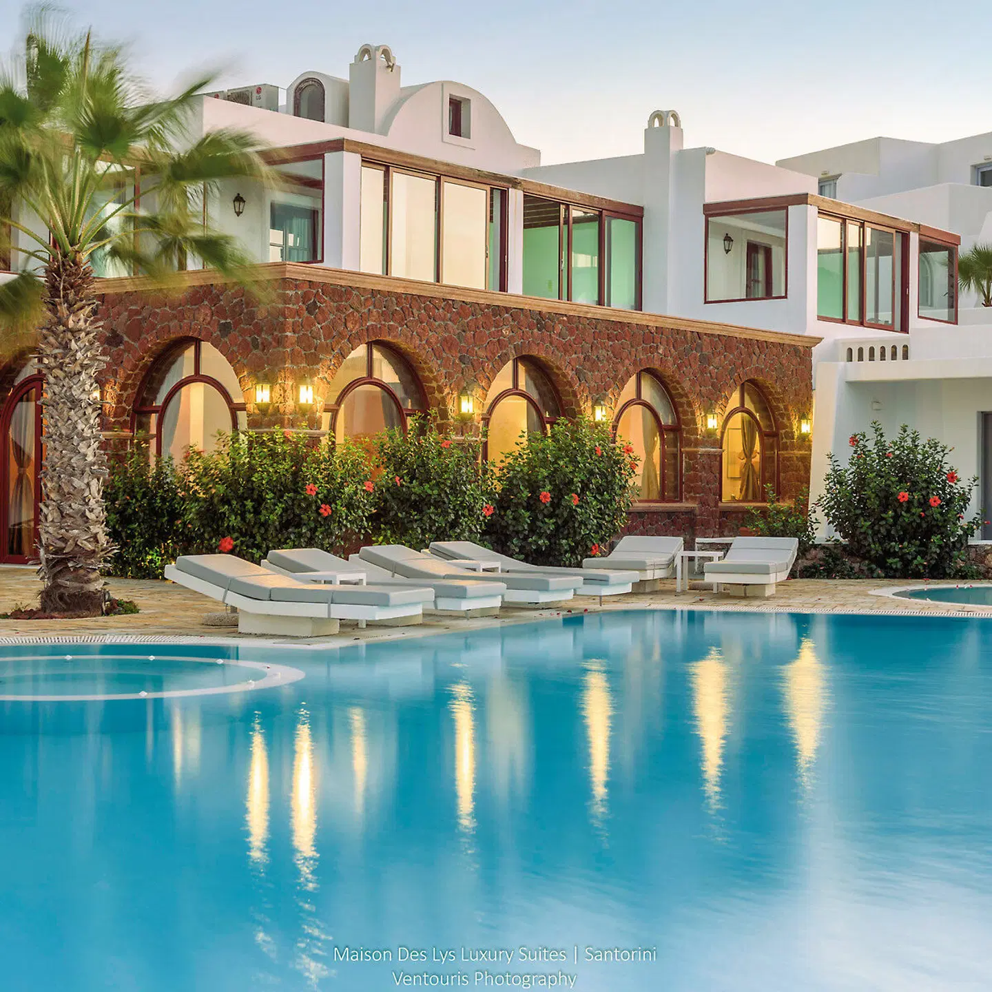 Maison Des Lys Luxury Suites EXTERIOR