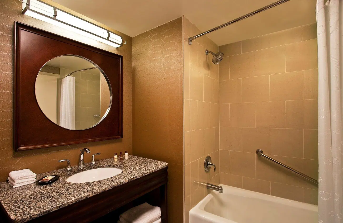 Sheraton Tampa Brandon Hotel Badezimmer