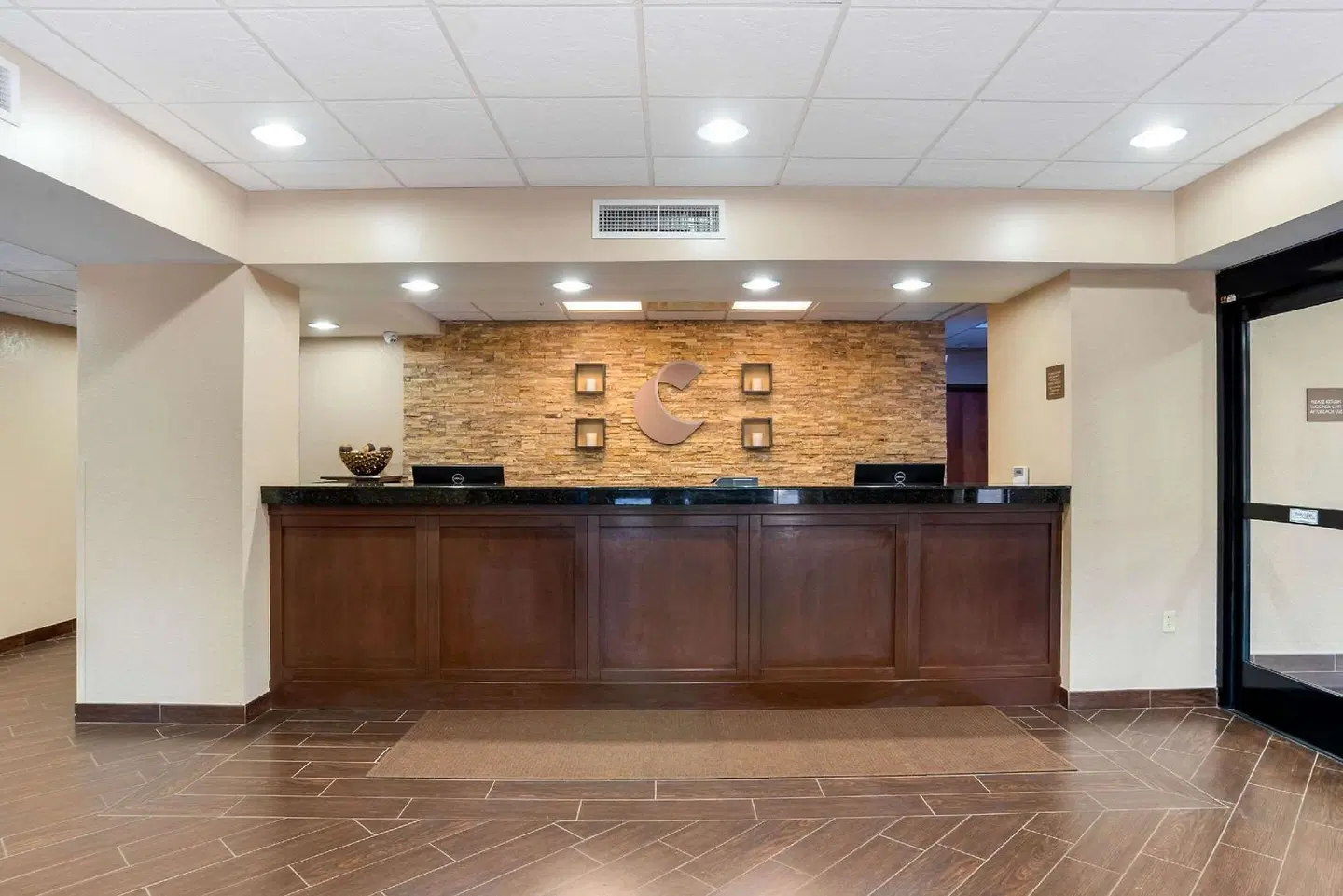 Comfort Suites Tallahassee LOUNGE_LOBBY