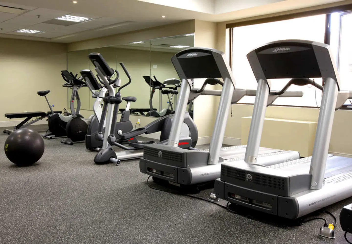 Delta Hotels by Marriott Regina SPORTS_AND_LEISURE