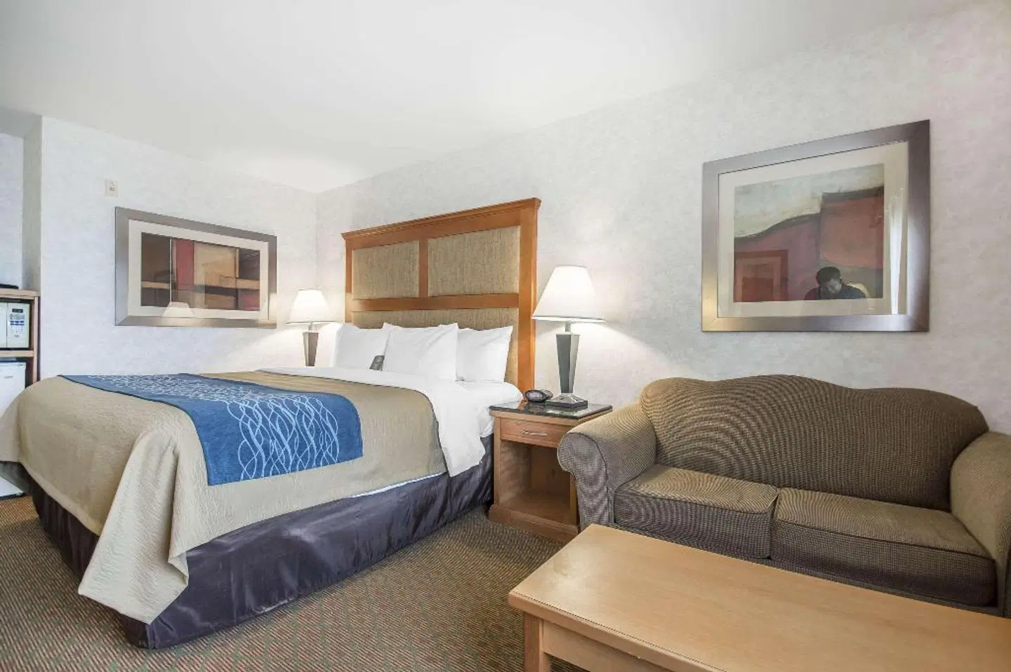 Comfort Inn & Suites Kamloops ROOM_EXAMPLE