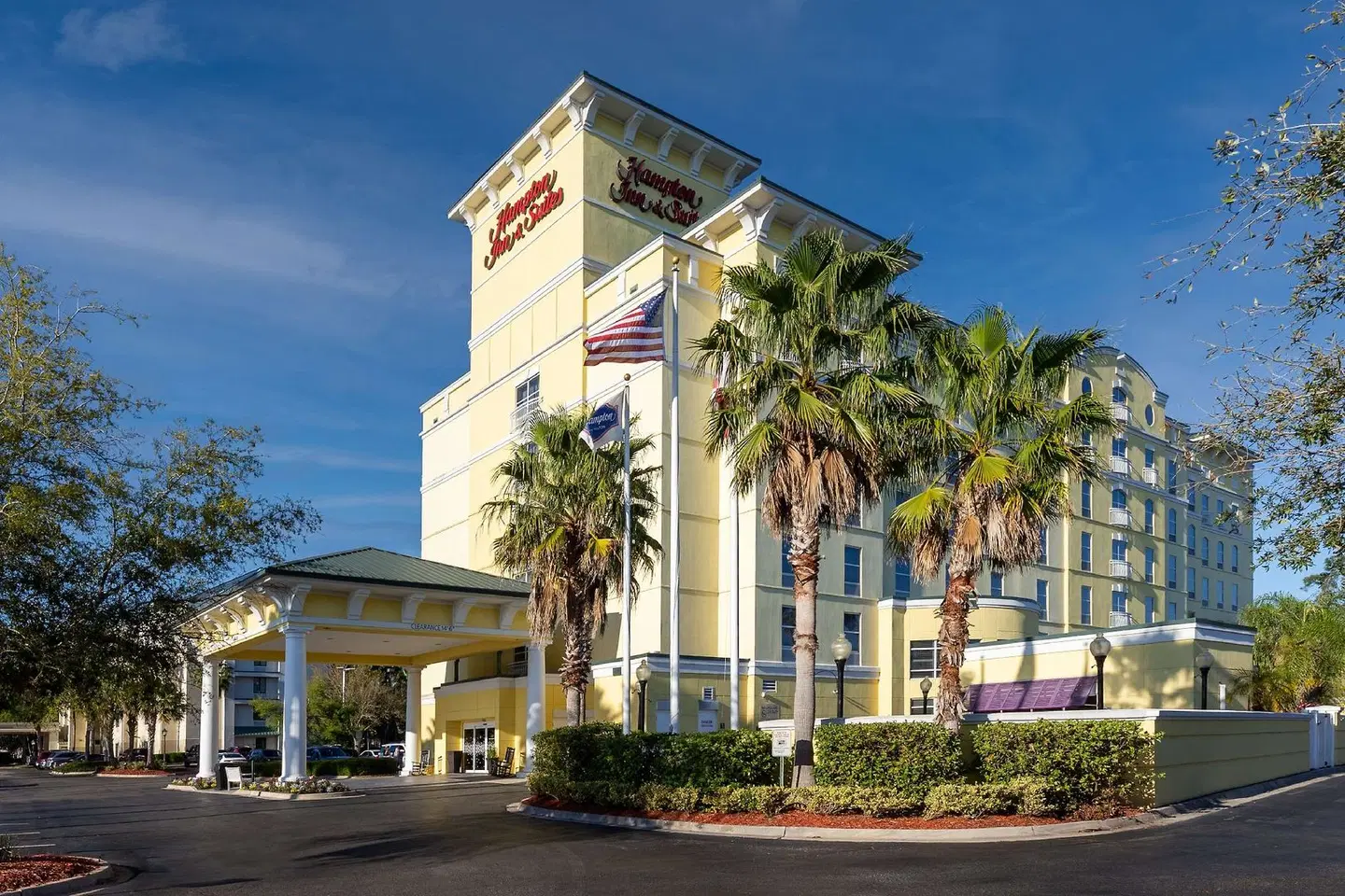 Hampton Inn & Suites Jacksonville Deerwood Park EXTERIOR