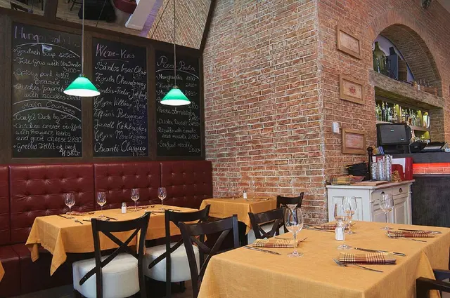 Estilo Fashion Hotel Restaurant