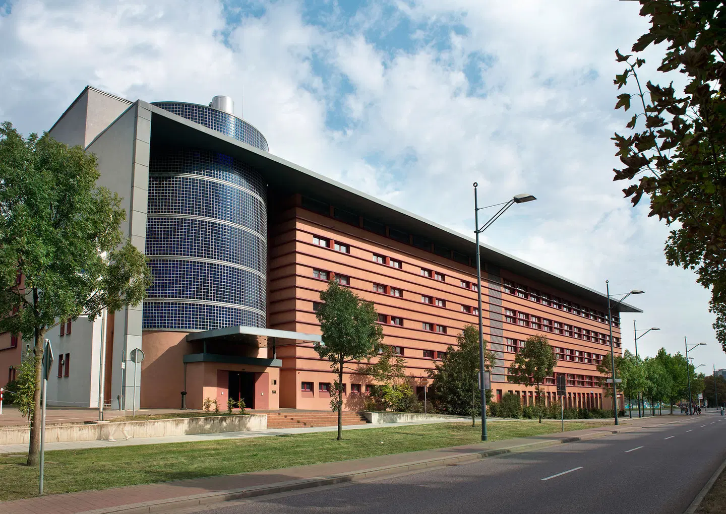 TRYP by Wyndham Halle EXTERIOR