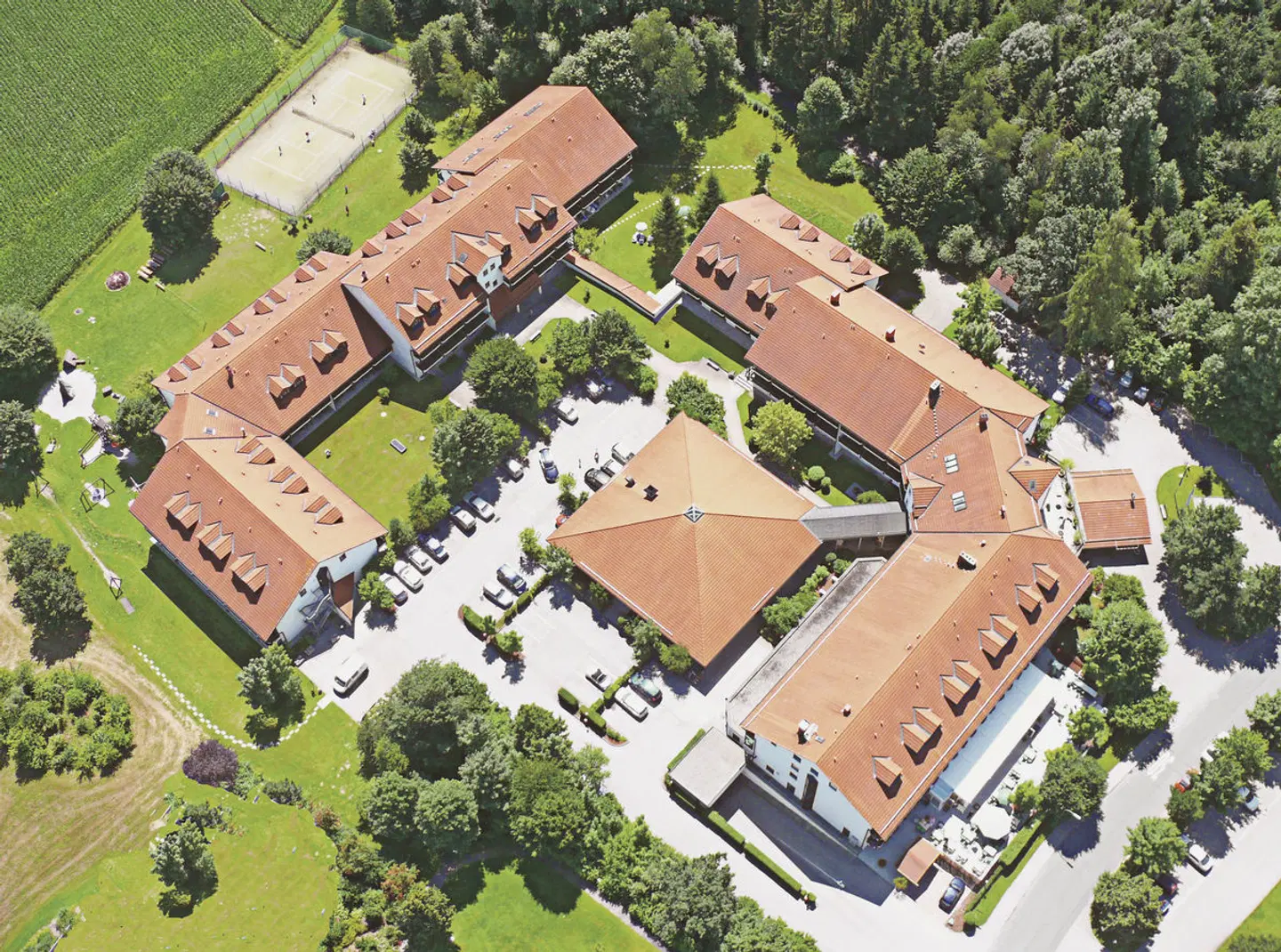 Hotel St. Georg EXTERIOR